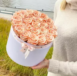 Букет з мильних троянд "Pink Dream 2" White box
